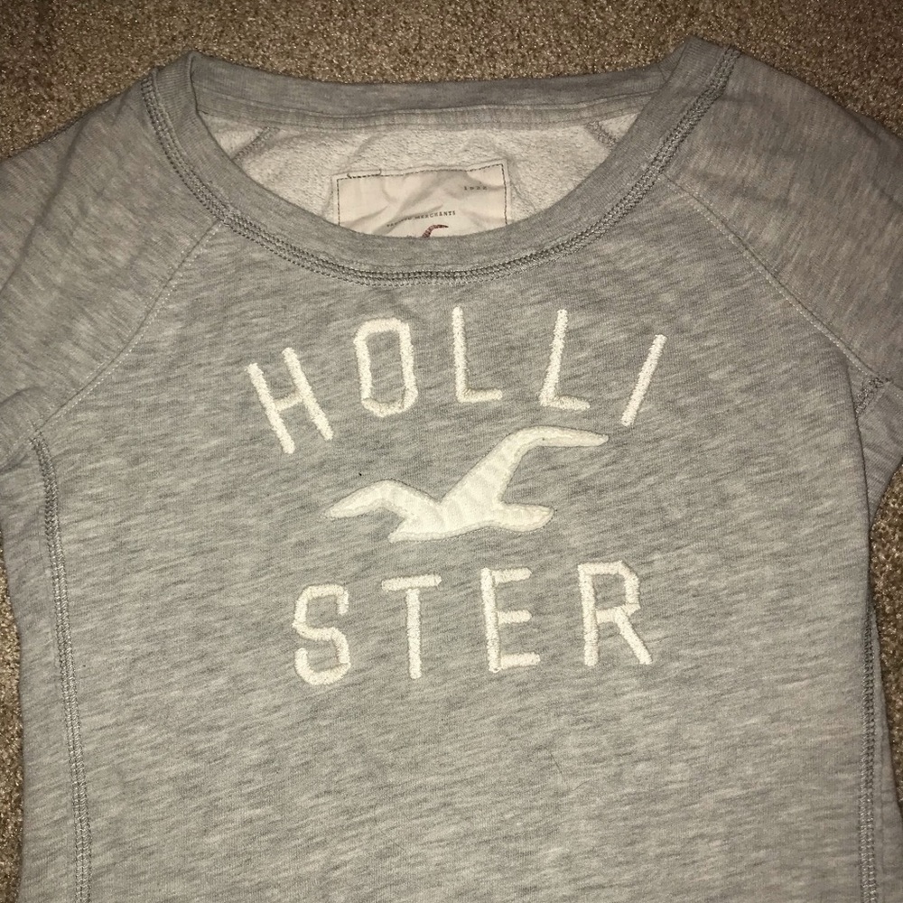 Hollister Long Sleeve T-Shirt